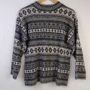 Vintage knit nordic sweater monochrome